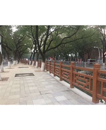 施工中怎樣確保仿木護欄的質量？