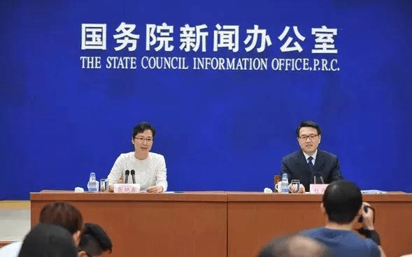 《打贏藍天保衛(wèi)戰(zhàn)三年行動計劃》即將實施 《打贏藍天保衛(wèi)戰(zhàn)三年行動計劃》即將實施